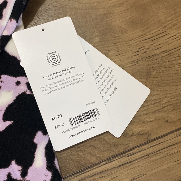 NWT Athleta sweatshirt XL - Picture 4 of 8